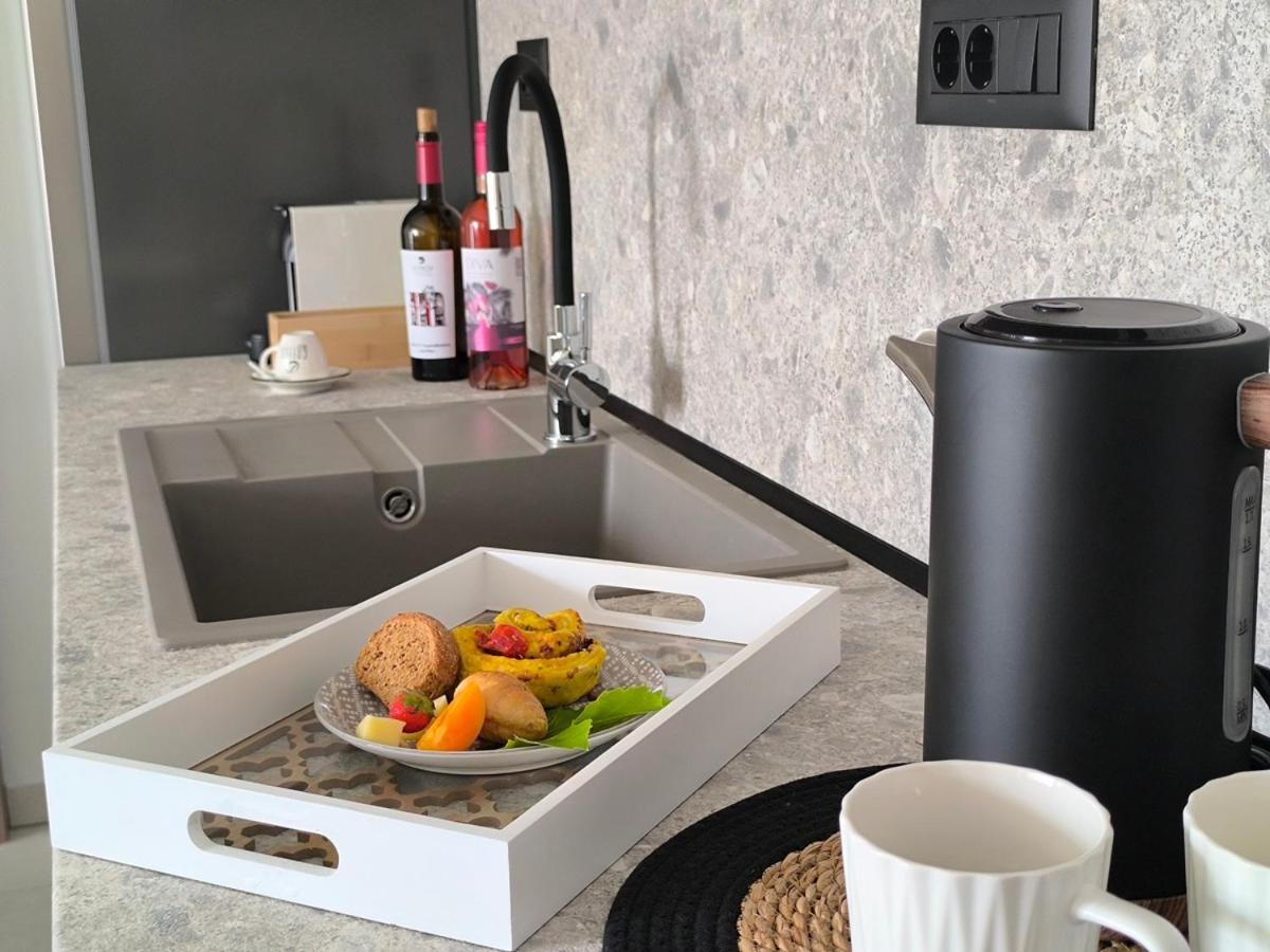 Valantina's & Mannouel Luxury Lardos