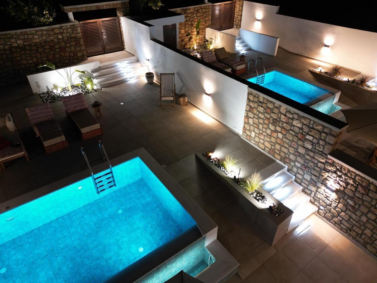 Valantina's & Mannouel Luxury Villa