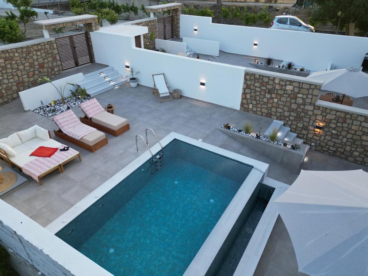 Villa Valantina's & Mannouel Luxury *