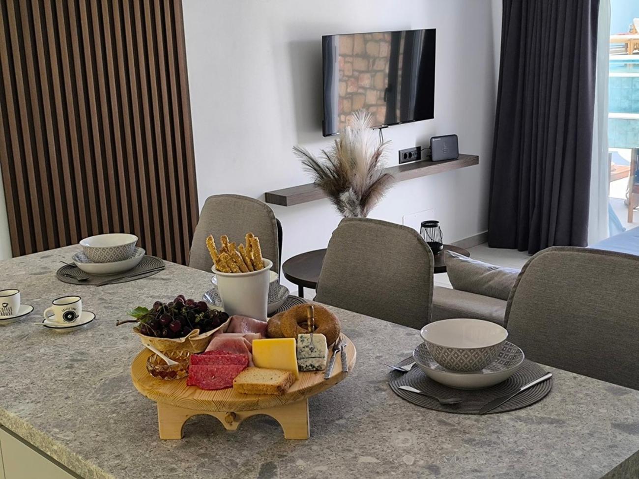Valantina's & Mannouel Luxury Villa