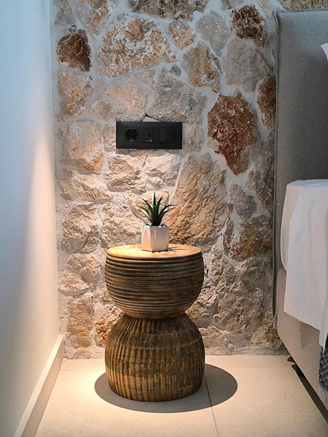 Villa Valantina's & Mannouel Luxury *