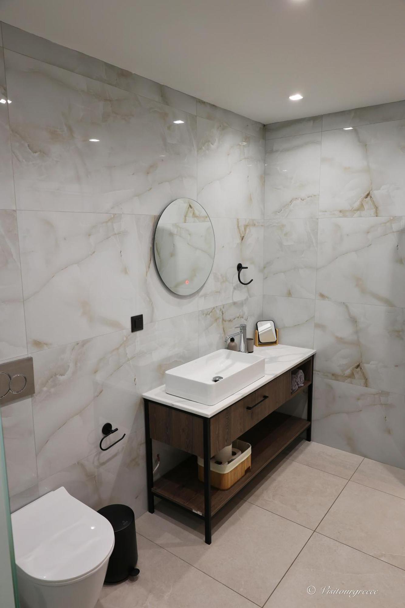 Valantina's & Mannouel Luxury